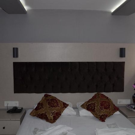 The Lola Hotel Istanbul Exteriör bild